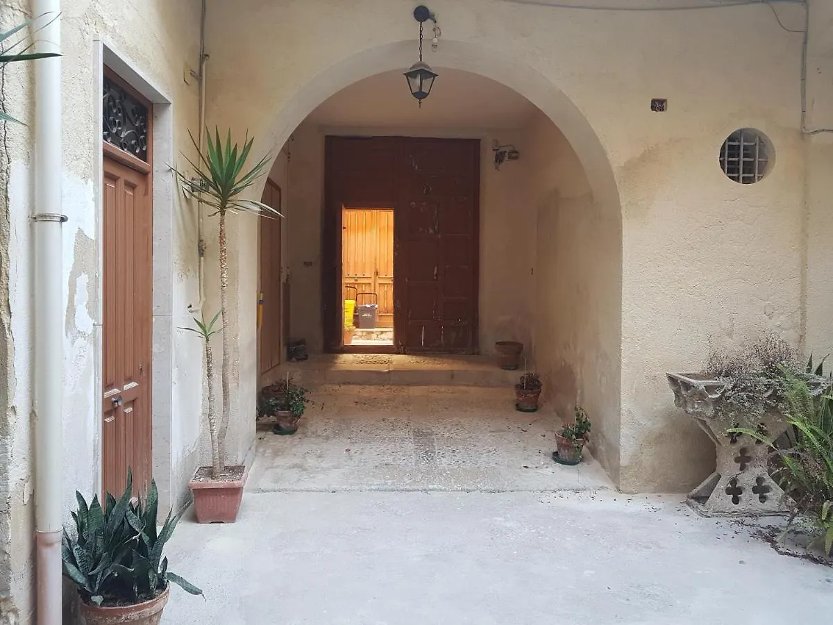 Casa Storico Centro Villa Marsala Holiday home